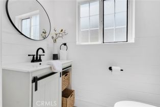 Single Family Residence, 5808 Ostrom ave, Encino, CA 91316 - 20