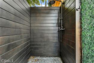 Single Family Residence, 5808 Ostrom ave, Encino, CA 91316 - 26