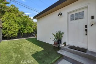 Single Family Residence, 5808 Ostrom ave, Encino, CA 91316 - 28