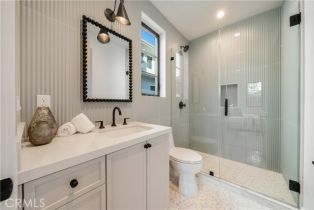 Single Family Residence, 4634 Vesper ave, Sherman Oaks, CA 91403 - 18