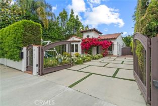 Single Family Residence, 13133 Bloomfield st, Sherman Oaks, CA 91423 - 2