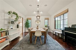 Single Family Residence, 13133 Bloomfield st, Sherman Oaks, CA 91423 - 3
