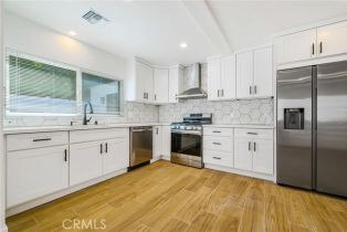 Single Family Residence, 5706 Burnet ave, Sherman Oaks, CA 91411 - 3