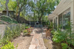 Single Family Residence, 3818 Hayvenhurst ave, Encino, CA 91436 - 39