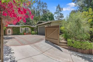 Single Family Residence, 3818 Hayvenhurst AVE, Encino, CA  Encino, CA 91436