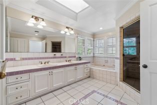 Single Family Residence, 4455 Atoll ave, Sherman Oaks, CA 91423 - 23