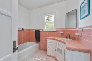 Single Family Residence, 4455 Atoll ave, Sherman Oaks, CA 91423 - 28