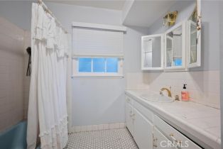 Single Family Residence, 20955 De Mina st, Woodland Hills, CA 91364 - 11