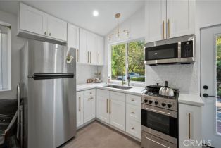 Single Family Residence, 20955 De Mina st, Woodland Hills, CA 91364 - 20