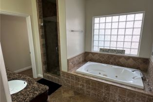 Condominium, 10866 Bluffside dr, Studio City, CA 91604 - 13