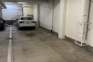 Condominium, 10866 Bluffside dr, Studio City, CA 91604 - 24