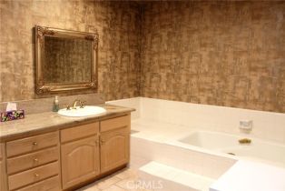 Condominium, 5325 Lindley ave, Tarzana, CA 91356 - 24