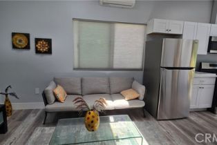 Apartment, 20284 Lorenzana dr, Woodland Hills, CA 91364 - 5