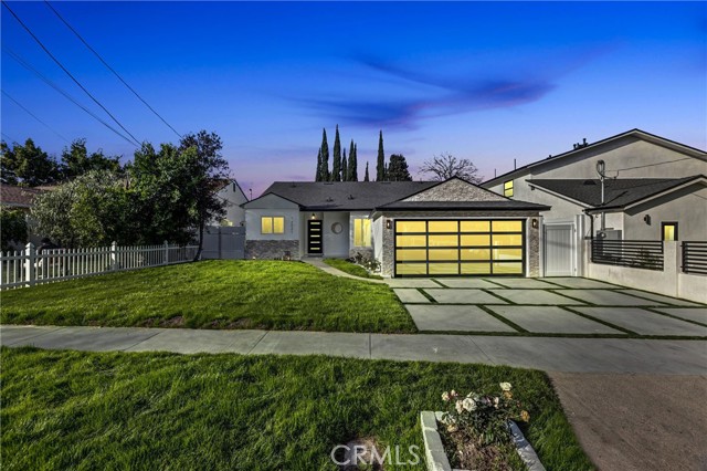 Single Family Residence, 13021 Killion st, Sherman Oaks, CA 91401 - 1