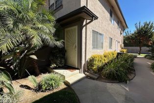 Condominium, 2070 Avenida Placida, Simi Valley, CA 93063 - 2