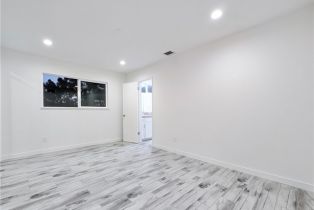 Single Family Residence, 12319 Woodley ave, Granada Hills, CA 91344 - 12