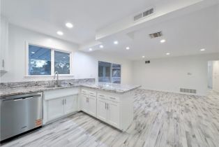 Single Family Residence, 12319 Woodley ave, Granada Hills, CA 91344 - 3