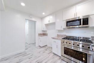 Single Family Residence, 12319 Woodley ave, Granada Hills, CA 91344 - 5