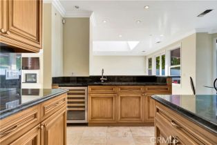 Single Family Residence, 5250 Calatrana dr, Woodland Hills, CA 91364 - 37