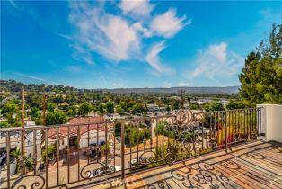 Single Family Residence, 5250 Calatrana dr, Woodland Hills, CA 91364 - 47