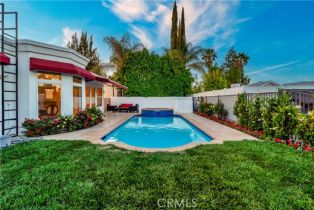 Single Family Residence, 5250 Calatrana dr, Woodland Hills, CA 91364 - 55