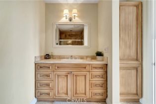 Single Family Residence, 5250 Calatrana dr, Woodland Hills, CA 91364 - 7