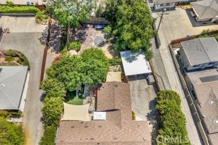 Single Family Residence, 22960 Crespi st, Woodland Hills, CA 91364 - 14
