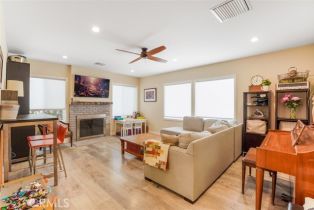 Single Family Residence, 22960 Crespi st, Woodland Hills, CA 91364 - 17