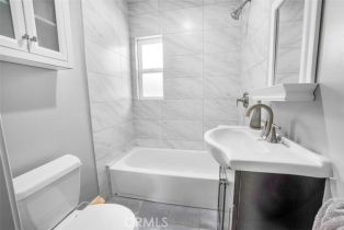 Single Family Residence, 22960 Crespi st, Woodland Hills, CA 91364 - 30