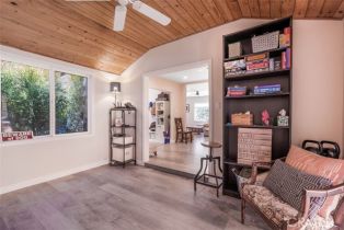 Single Family Residence, 22960 Crespi st, Woodland Hills, CA 91364 - 37