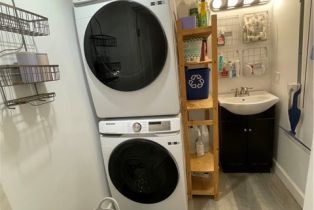 Single Family Residence, 22960 Crespi st, Woodland Hills, CA 91364 - 39