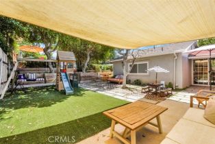 Single Family Residence, 22960 Crespi st, Woodland Hills, CA 91364 - 41