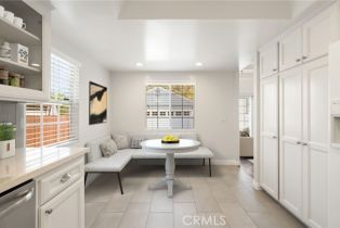 Single Family Residence, 22055 Del Valle st, Woodland Hills, CA 91364 - 18