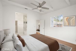 Single Family Residence, 22055 Del Valle st, Woodland Hills, CA 91364 - 28