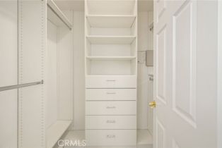 Single Family Residence, 22055 Del Valle st, Woodland Hills, CA 91364 - 30