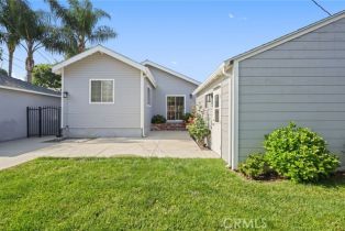 Single Family Residence, 22055 Del Valle st, Woodland Hills, CA 91364 - 35