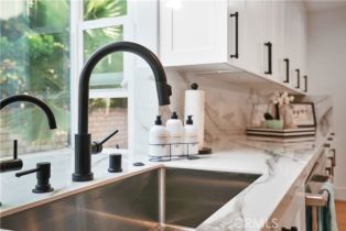 Single Family Residence, 6428 Kessler ave, Woodland Hills, CA 91367 - 15