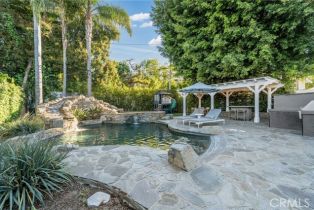 Single Family Residence, 14332 Roblar pl, Sherman Oaks, CA 91423 - 34