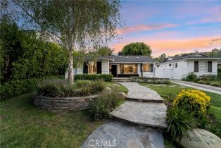 Single Family Residence, 14332 Roblar pl, Sherman Oaks, CA 91423 - 35
