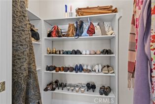 Condominium, 22255 Erwin st, Woodland Hills, CA 91367 - 14