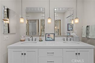 Condominium, 22255 Erwin st, Woodland Hills, CA 91367 - 17