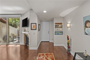 Condominium, 22255 Erwin st, Woodland Hills, CA 91367 - 5