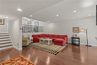 Condominium, 22255 1/4  Erwin ST, Woodland Hills, CA  Woodland Hills, CA 91367