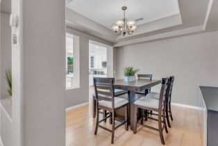 Single Family Residence, 5637 Como cir, Woodland Hills, CA 91367 - 11