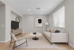 Single Family Residence, 5637 Como cir, Woodland Hills, CA 91367 - 13