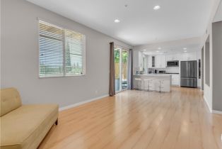 Single Family Residence, 5637 Como cir, Woodland Hills, CA 91367 - 14