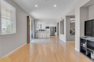 Single Family Residence, 5637 Como cir, Woodland Hills, CA 91367 - 15