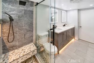 Single Family Residence, 19706 Victory blvd, Woodland Hills, CA 91367 - 18