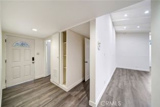 Single Family Residence, 19706 Victory blvd, Woodland Hills, CA 91367 - 29