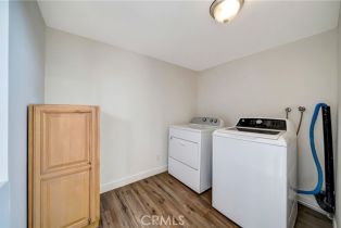 Single Family Residence, 19706 Victory blvd, Woodland Hills, CA 91367 - 37